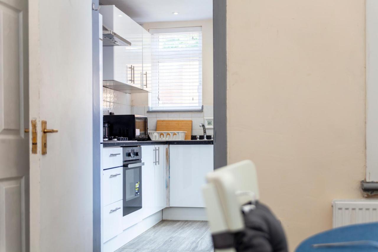 Highlands Gardens Suites Ilford Luaran gambar